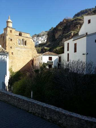 Frondosa Naturaleza Theme Center